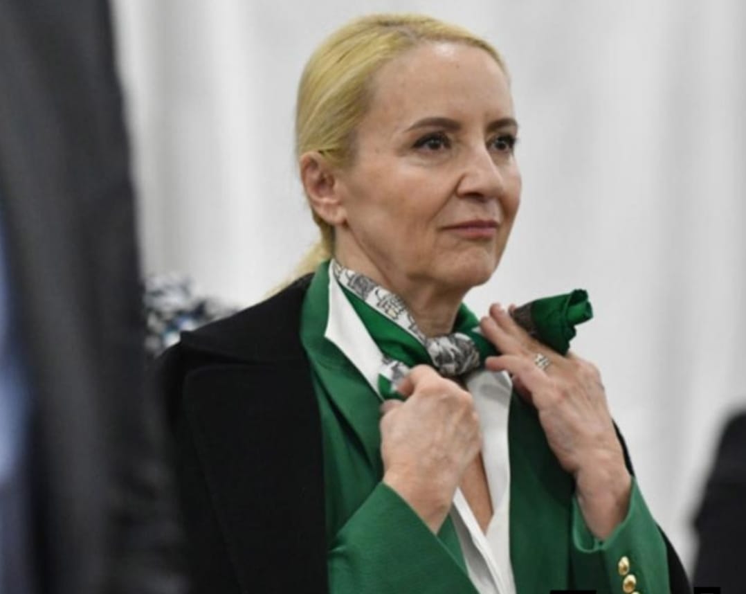 Screenshot_20250214_230319_Facebook