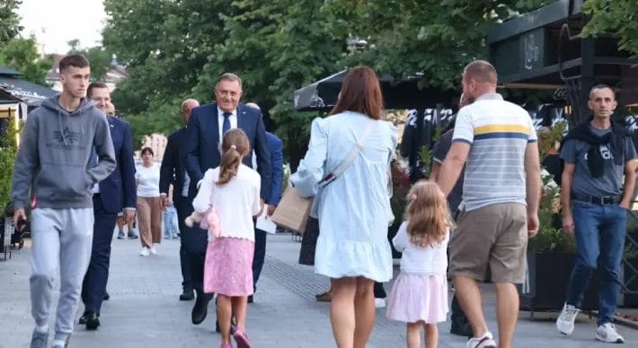 8fc3470c-69b1-4284-8f85-0707d646933d_710x388