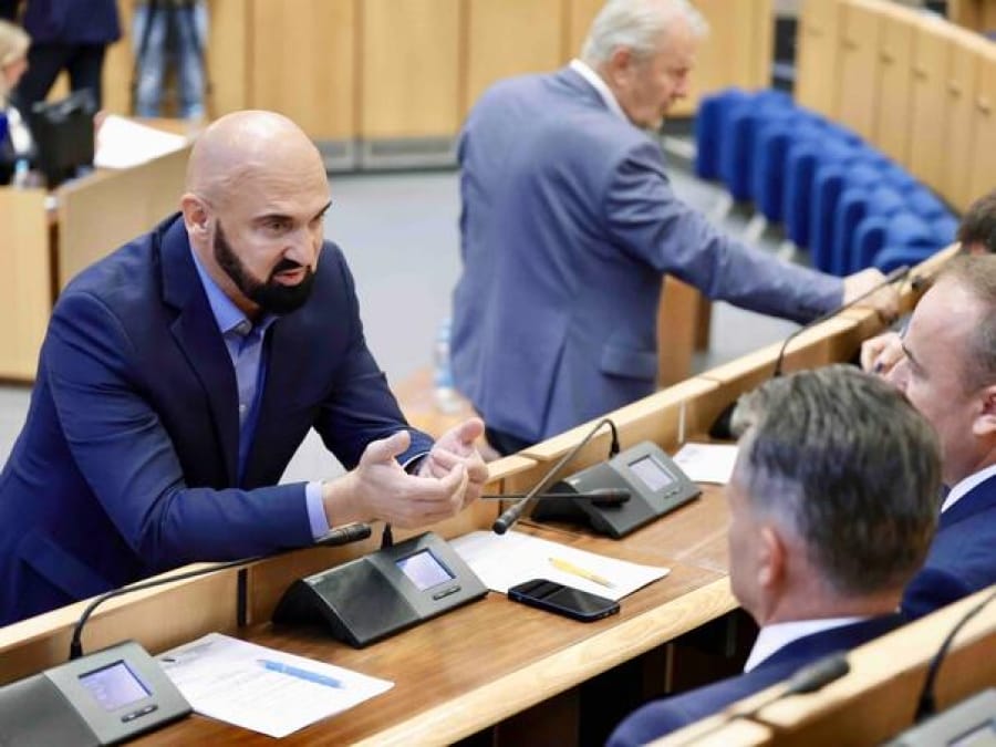 RAMO ISAK MINISTAR BALKAN X PORTAL