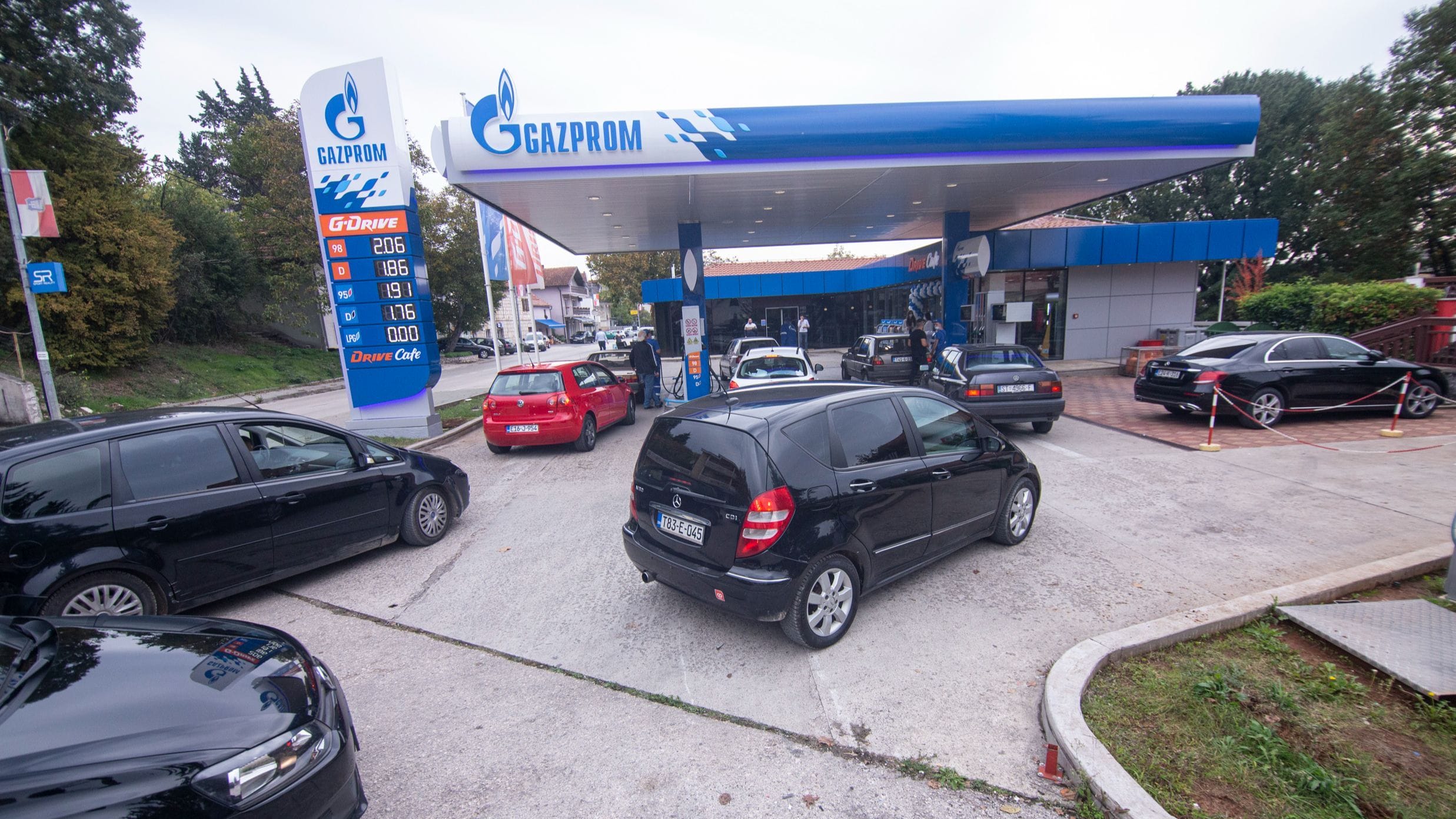 b3fe949c-2868-4e65-a1c0-9825485b3a25