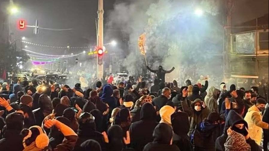 53ef939b-2a80-4f39-8080-eaed38a8829b